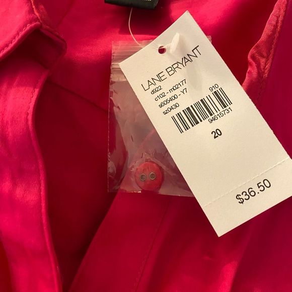 Lane Bryant - *Plus Size* Magenta button up blouse w. center ruch - Size 20 - Picture 2 of 2